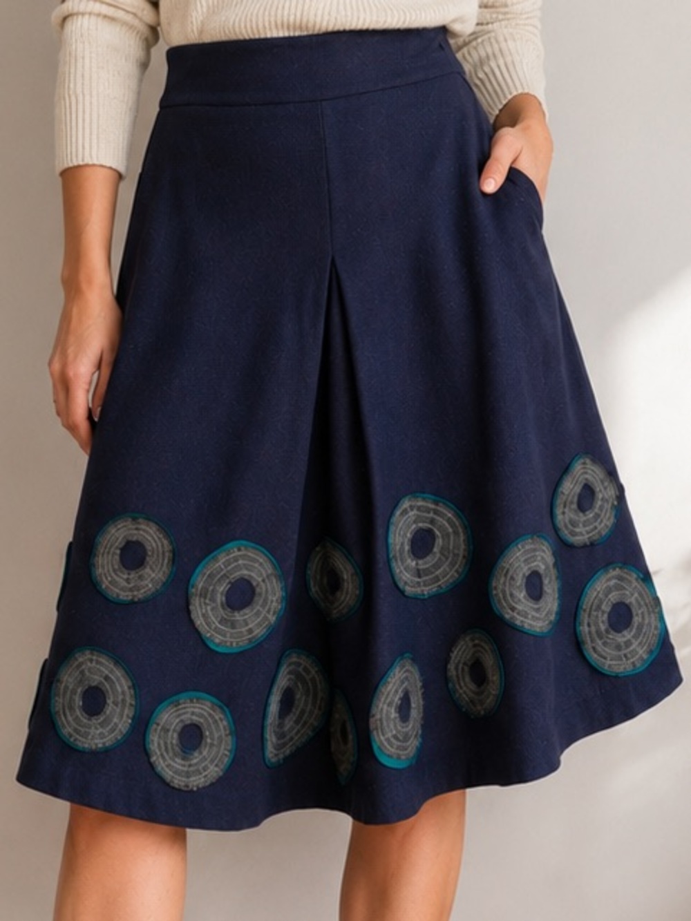 Boden Navy Wool Blend A-Line Midi Skirt Teal Circle Appliqué Size 8